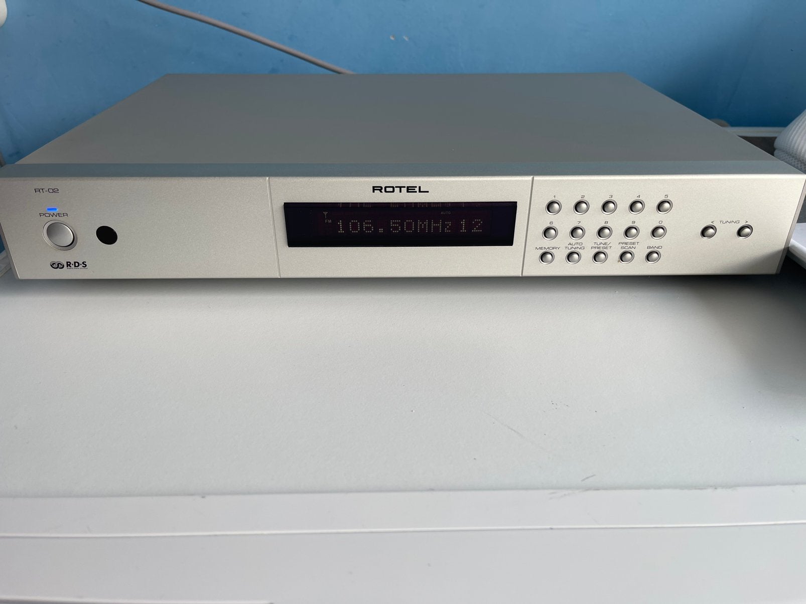 Rotel RT-02 AM/FM Stereo Tuner, Ophalen, Zo goed als nieuw