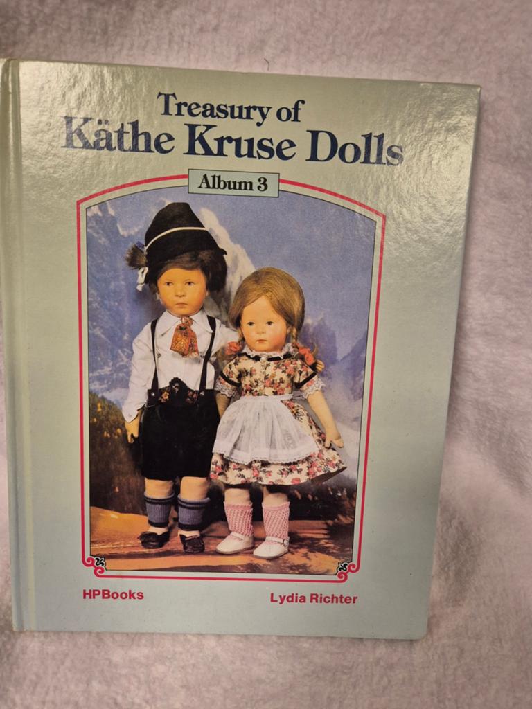 Boek: Treasury of Käthe Kruse Dolls - Album 3, Ophalen of Verzenden