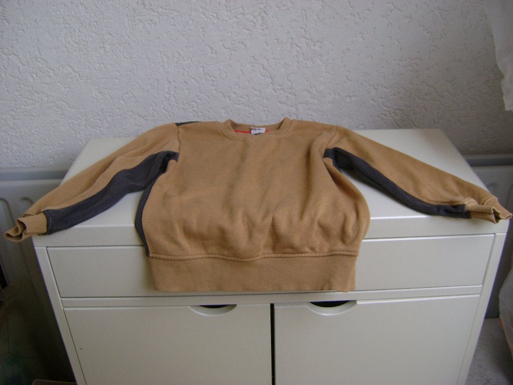 2kleurige trui mt 110/116 van de hema, Gebruikt, Meisje, Trui of Vest, Ophalen of Verzenden