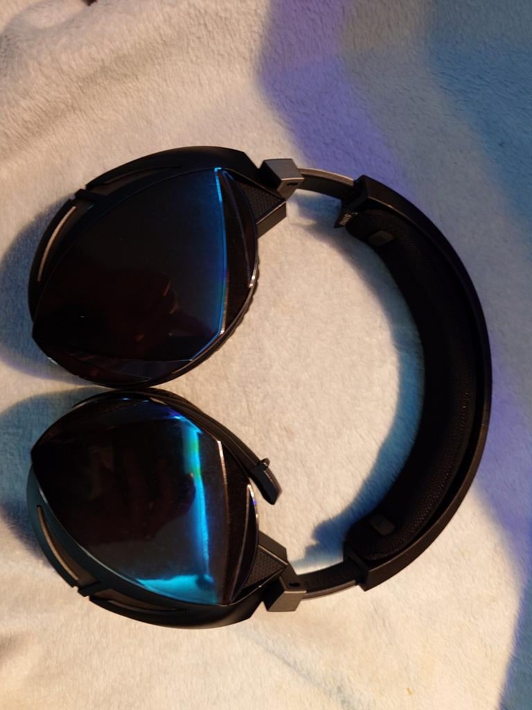 ASUS ROG Strix Gaming Headset - Zo goed als nieuw, Ophalen of Verzenden, Zo goed als nieuw, Over oor (circumaural), Overige merken