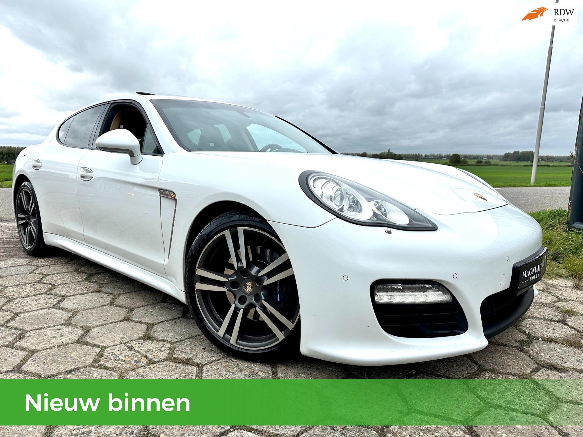 Porsche Panamera 3.0 Diesel Titanium 250 PK 5-Deurs| Panoram, Auto's, Porsche, Euro 5, Gebruikt, Beige, 241 €/maand