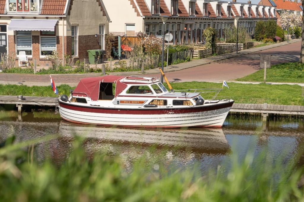 Saga 27 AK | 4 slaappl | vaarklaar | boegschroef | boothuis, Watersport en Boten, Ophalen, 10 tot 30 pk, Gebruikt, Binnenboordmotor
