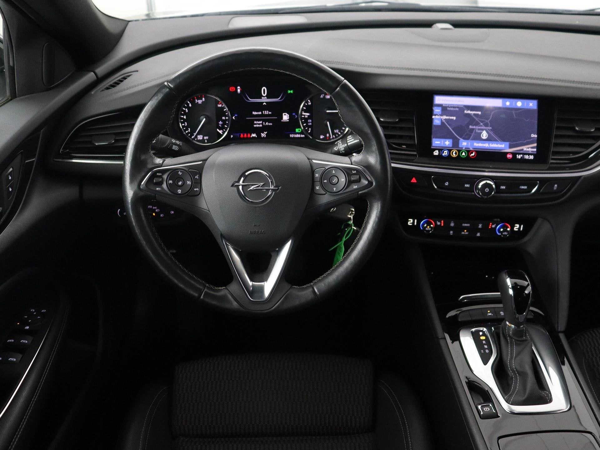 Opel Insignia 2.0 Turbo Elegance | Stoelverwarming | Carplay, 1998 cc, Stof, 4 cilinders, Onderhoudsboekje