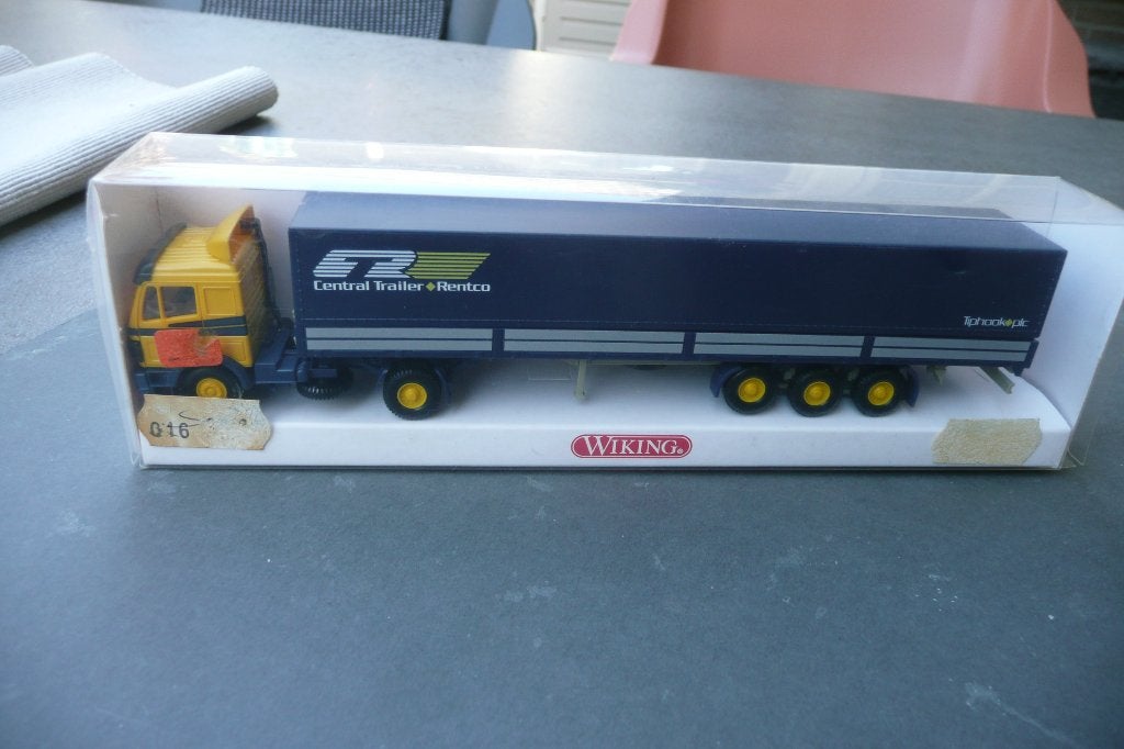Wiking Mercedes 1735 Central Trailer Rentco Tiphook, Ophalen of Verzenden, Zo goed als nieuw, Bus of Vrachtwagen, Wiking