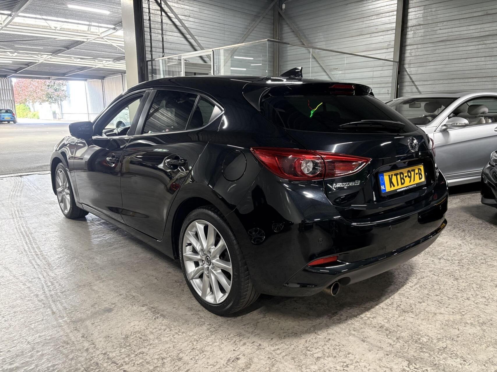 Mazda 3 2.0 SkyActiv-G 120 GT-M | HUD | BOSE | Automaat, Auto's, 1998 cc, Stof, Gebruikt, Euro 6