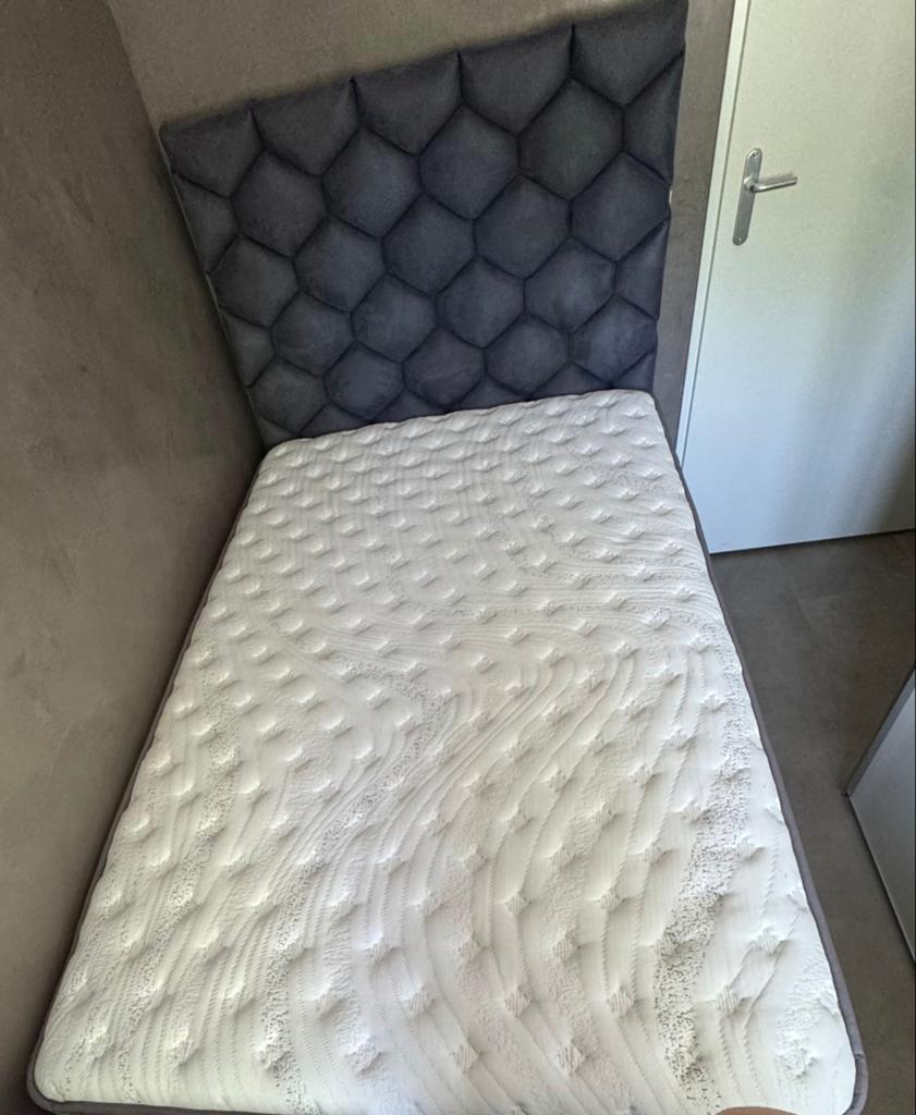 Zo goed als nieuw eenpersoonsbed 120x200 cm, Huis en Inrichting, Slaapkamer | Bedden, Ophalen, Eenpersoons, Zo goed als nieuw
