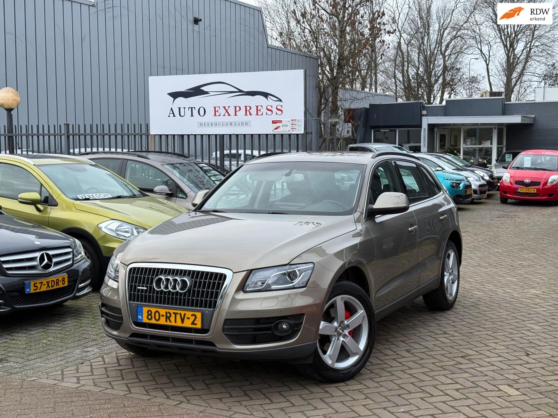 Audi Q5 2.0 TFSI quattro Pro Line AUT/Leer bekleding/Carplay, Auto's, Gebruikt, 4 cilinders, Geel, Bedrijf