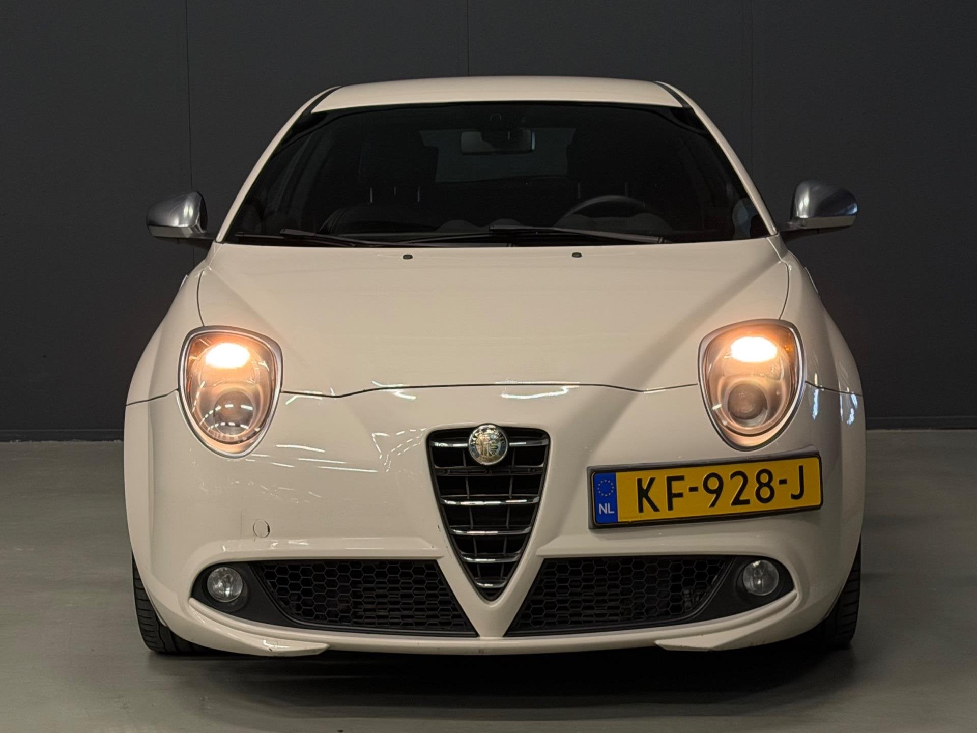 Alfa Romeo MiTo 1.4 T Quadrifoglio Verde CRUISE/6-BAK/PDC/BL, Euro 5, Stof, Gebruikt, Zwart