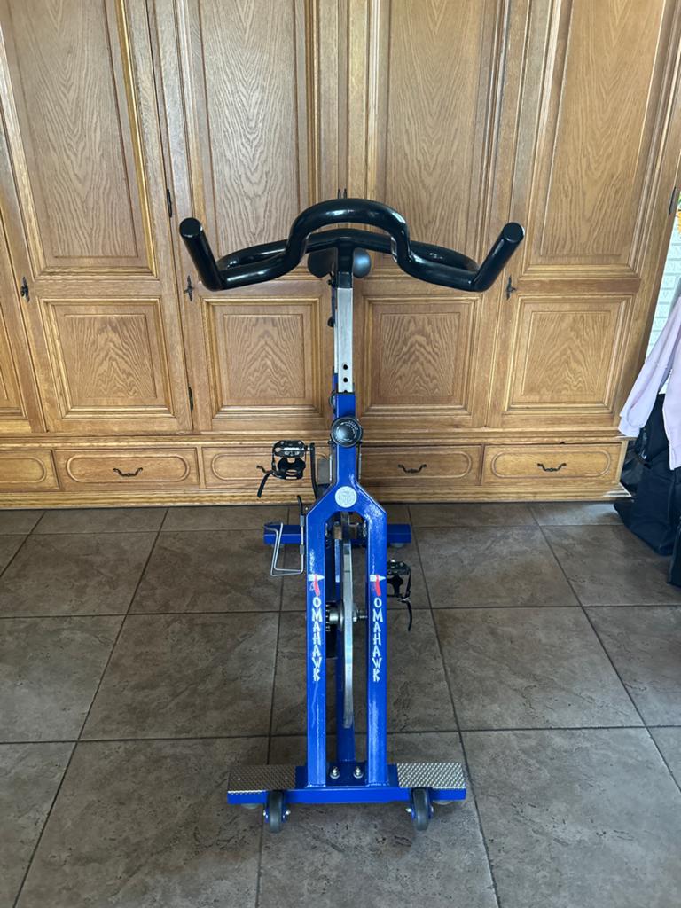 Tomahawk Spinningfiets - Professionele Indoor Cycle, Ophalen, Gebruikt, Spinningfiets, Metaal