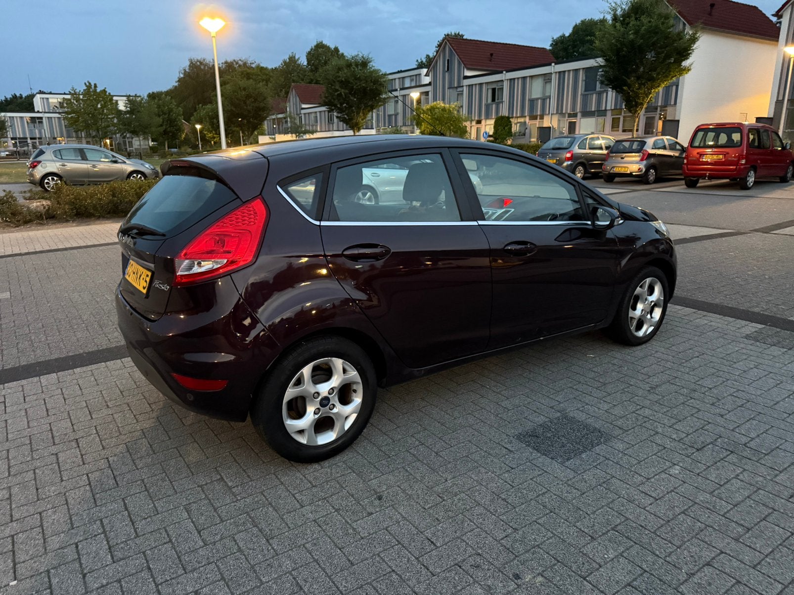 Ford Fiësta 1.4 71KW 5DR 2009, Voorwielaandrijving, 40 €/maand, Origineel Nederlands, Bedrijf