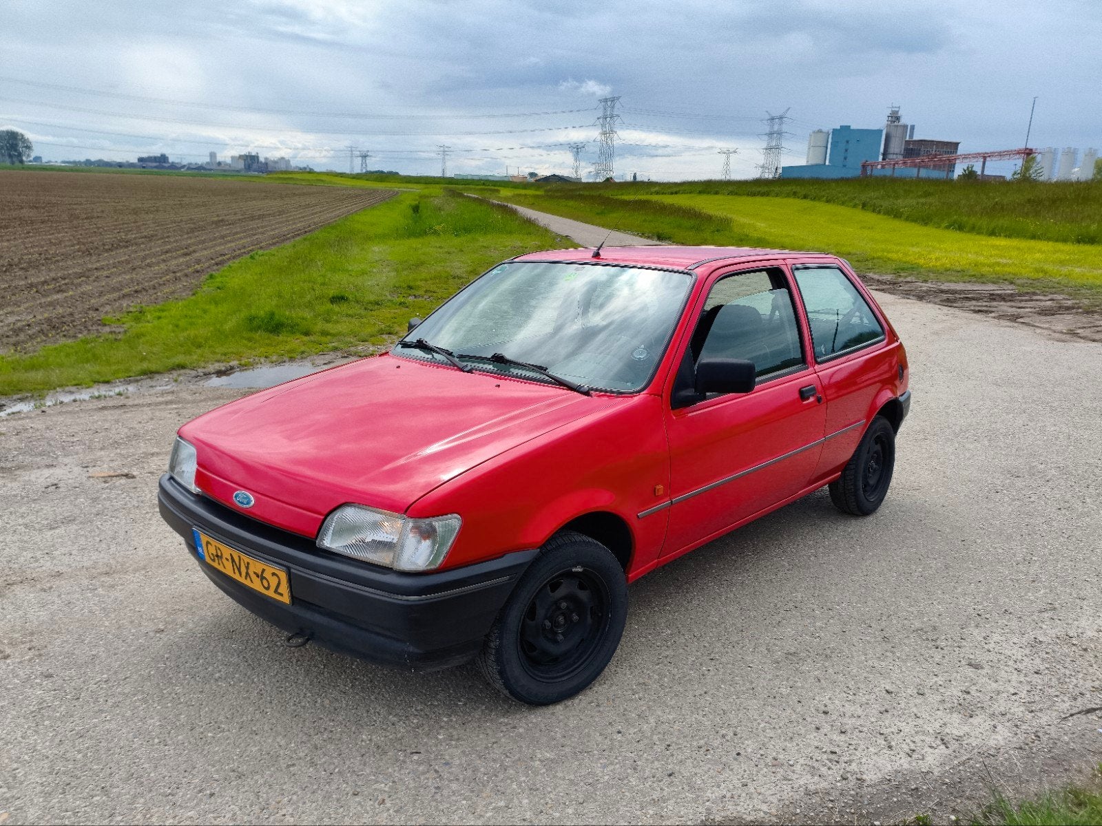 Ford Fiësta 1.3 1993, Auto's, Ford, Voorwielaandrijving, 1299 cc, Stof, Zwart