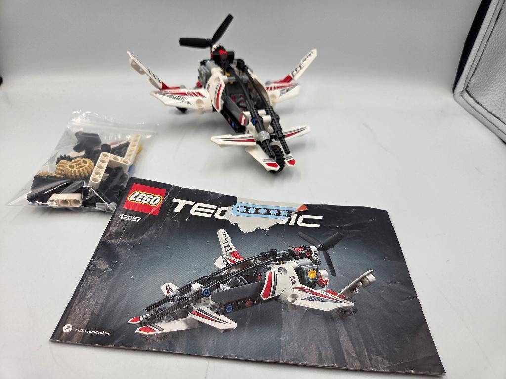 Lego Technic 42057 Ultralight Helicopter, Lego, Compleet, Ophalen of Verzenden, Zo goed als nieuw