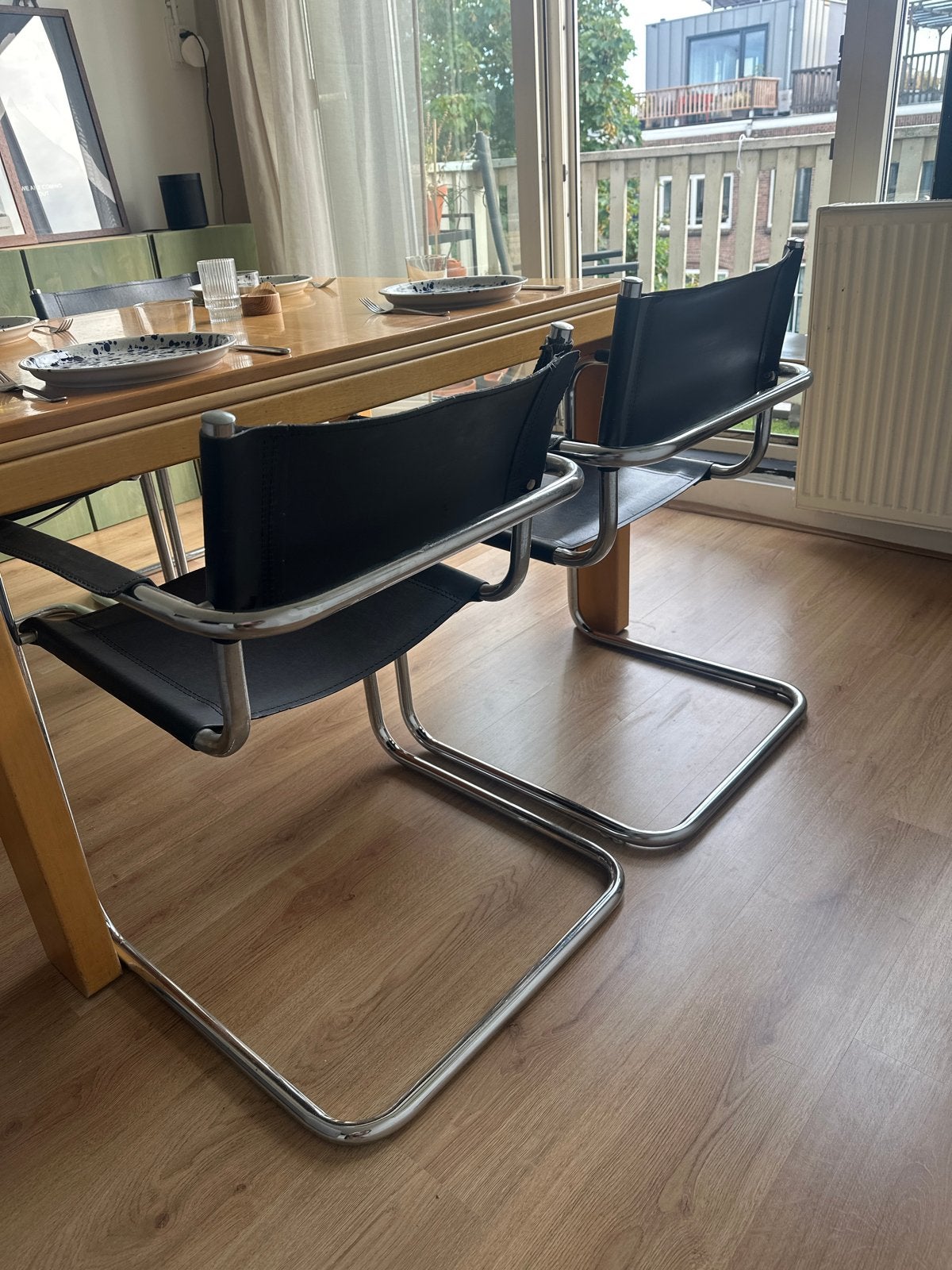 Set van 2 zwarte Bauhaus stoelen met chroom frame, Ophalen, Gebruikt, Twee, Zwart