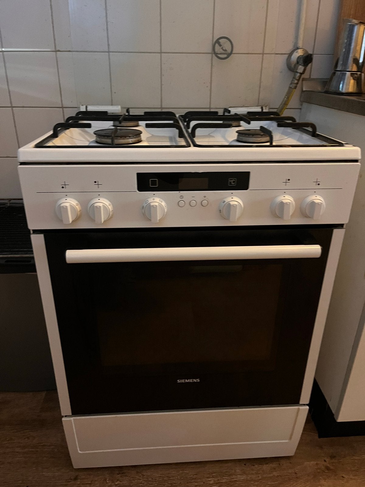 Siemens fornuis en oven, Witgoed en Apparatuur, Gebruikt, Minder dan 85 cm, Hete lucht, Gas
