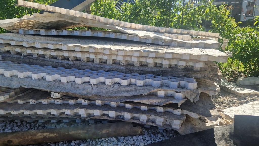 Anti onkruidmatten gratis op te halen, Ophalen, Beton, Minder dan 5 m², Overige typen