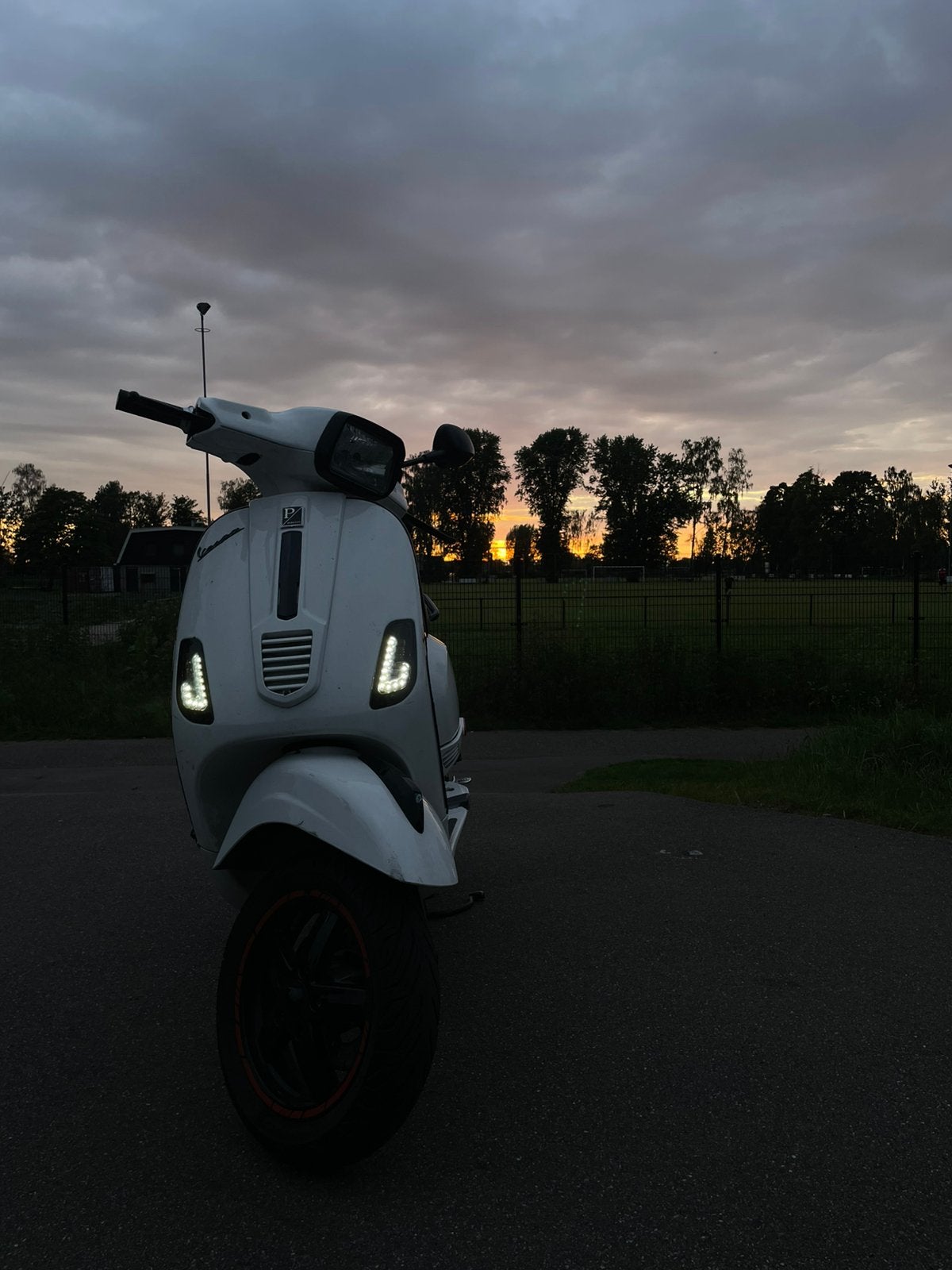 Vespa s 80cc, Ophalen of Verzenden, Benzine