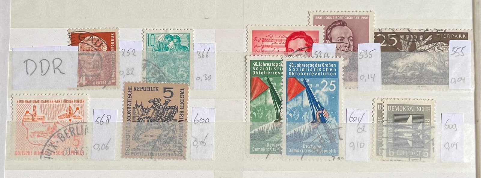 Kaveltje postzegels DDR, Postzegels en Munten, Ophalen of Verzenden, Buitenland