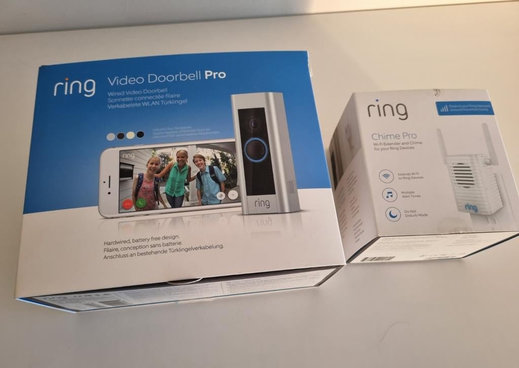 Ring Video Doorbell Pro & Chime Pro - Slimme Deurbel Set, Ophalen of Verzenden, Bewegingsdetectiesensor, Gebruikt, Bedraad