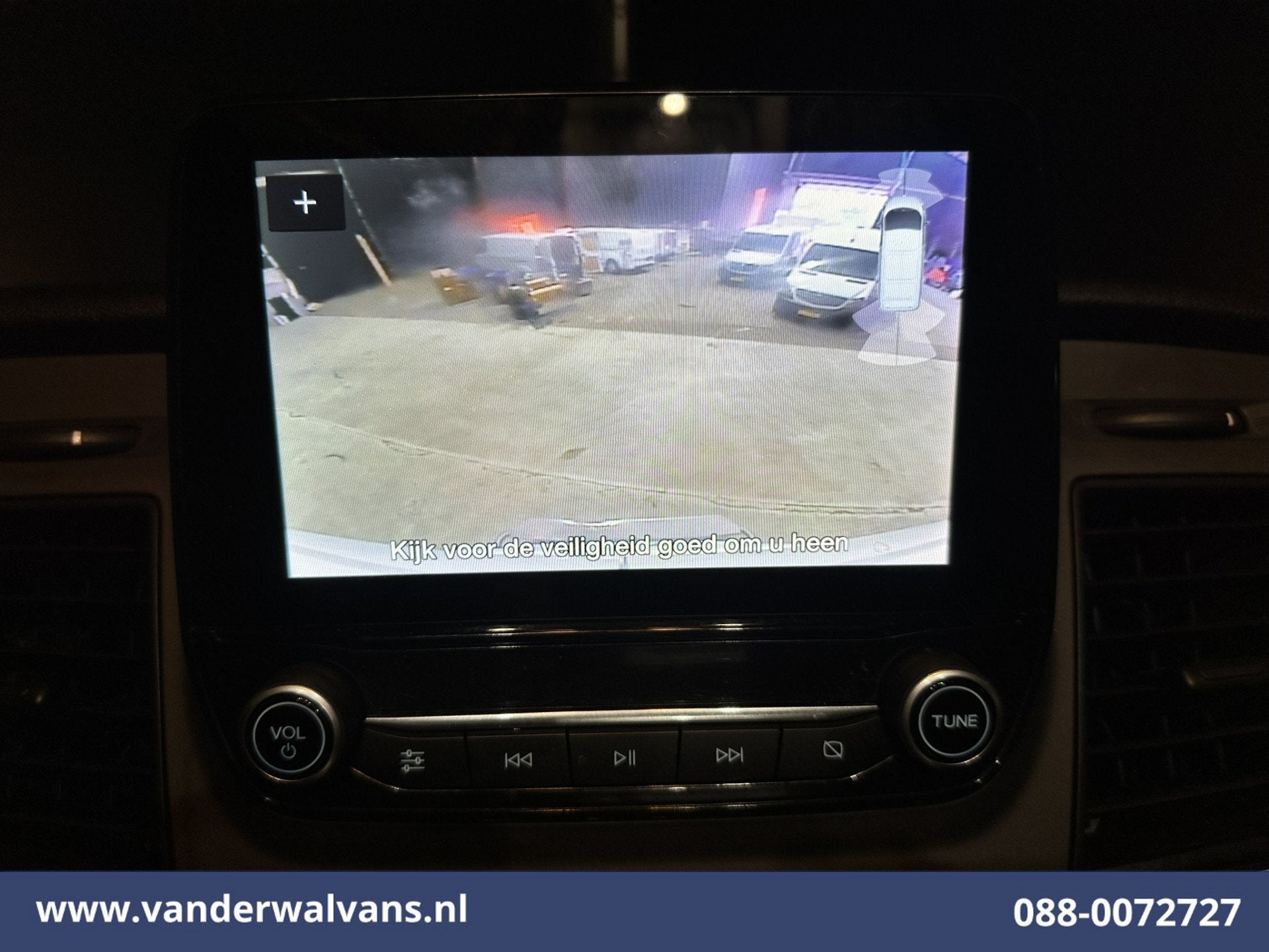 Ford Transit 2.0 TDCI 130pk L4H3 Euro6 Airco | Camera | Appl, Auto's, 13 km/l, 4 cilinders, 3000 kg, Origineel Nederlands