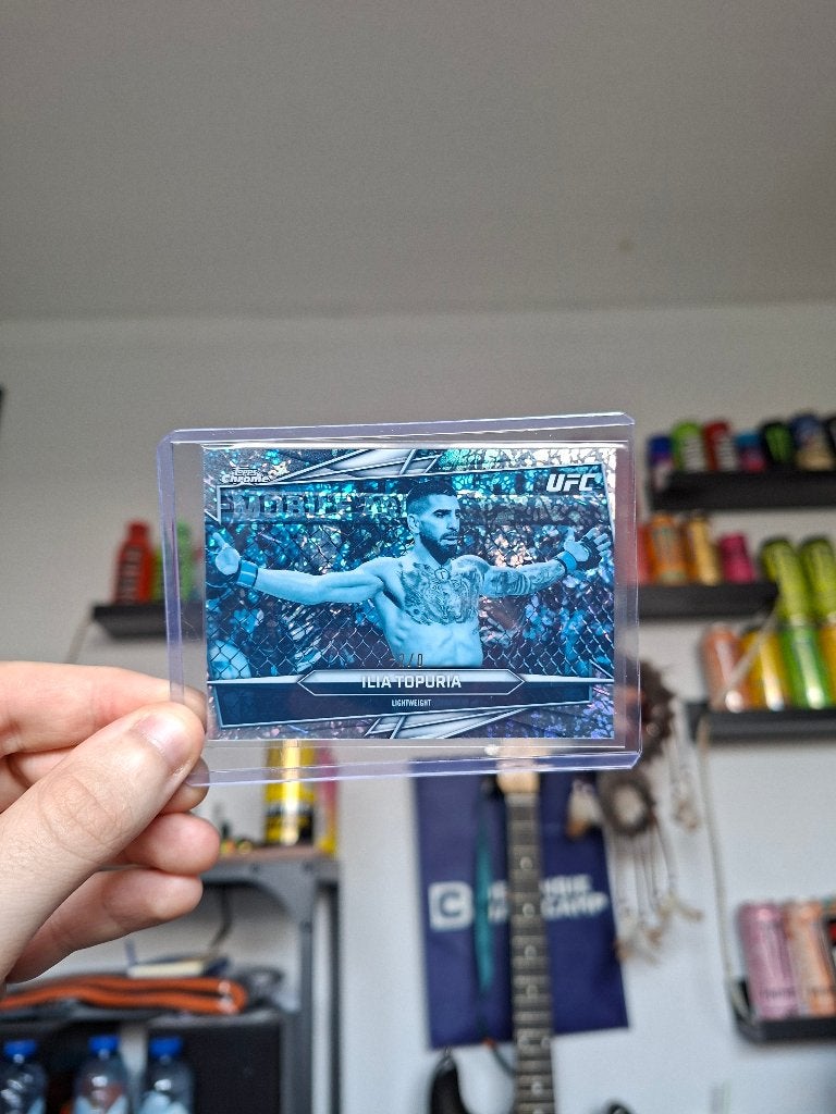 2026 Topps Chrome UFC Ilia Topuria FrozenFractor, Ophalen of Verzenden, Zo goed als nieuw, Plaatje