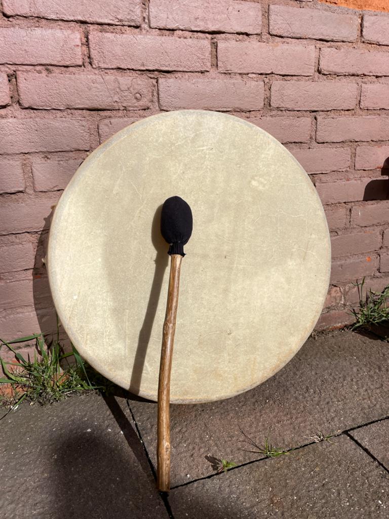 Sjamanistische trommel met klopper - Handgemaakt, Ophalen of Verzenden, Zo goed als nieuw, Overige merken