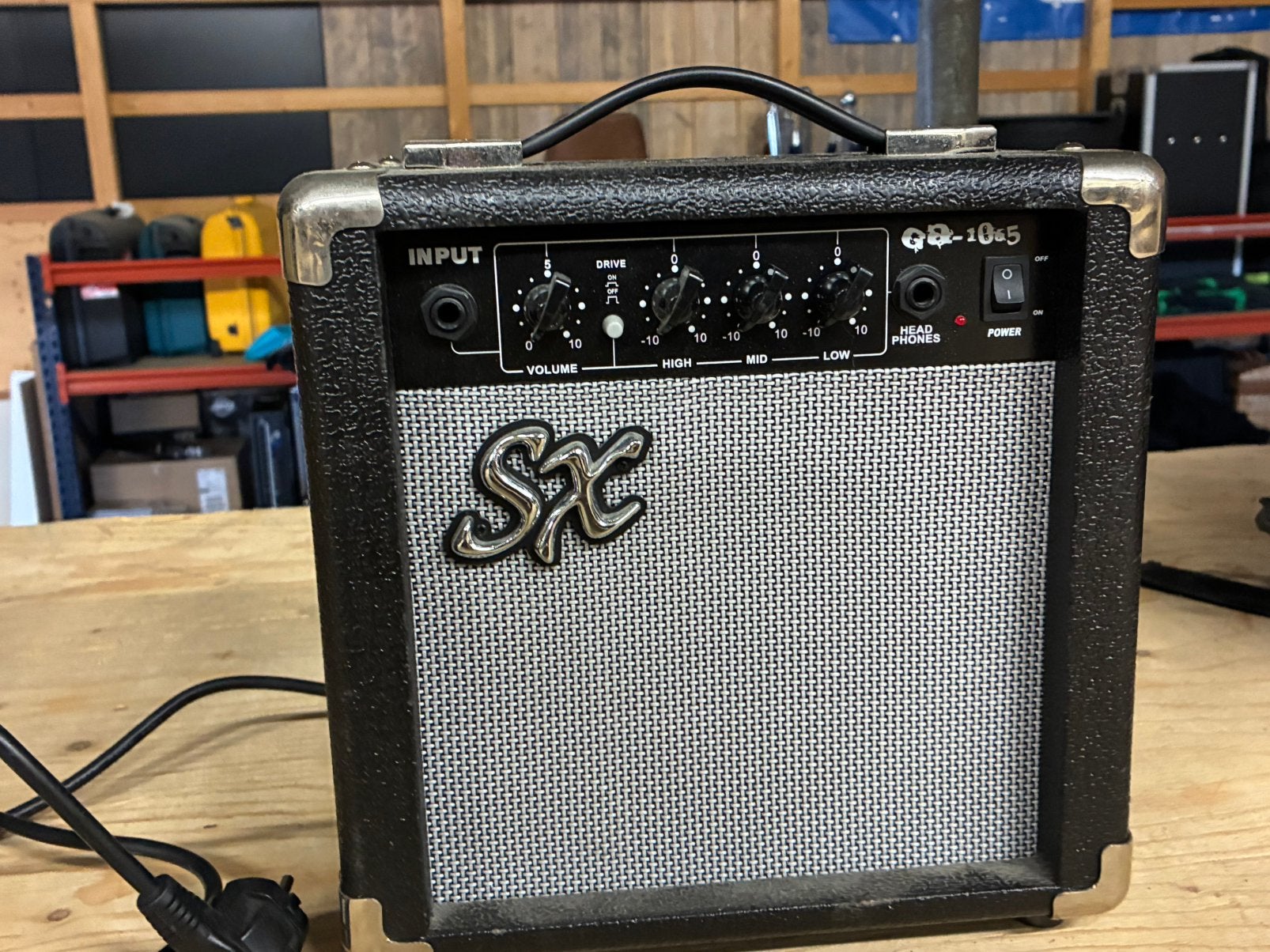 Te koop aangeboden SX GA1065 amp, Ophalen, Zo goed als nieuw, Minder dan 50 watt