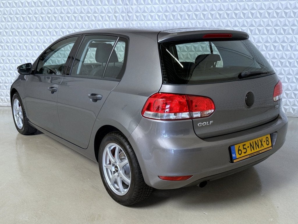 Volkswagen Golf 1.2 TSI Trendline BlueMotion / LEUKE AUTO! (, Voorwielaandrijving, Euro 5, Stof, Gebruikt