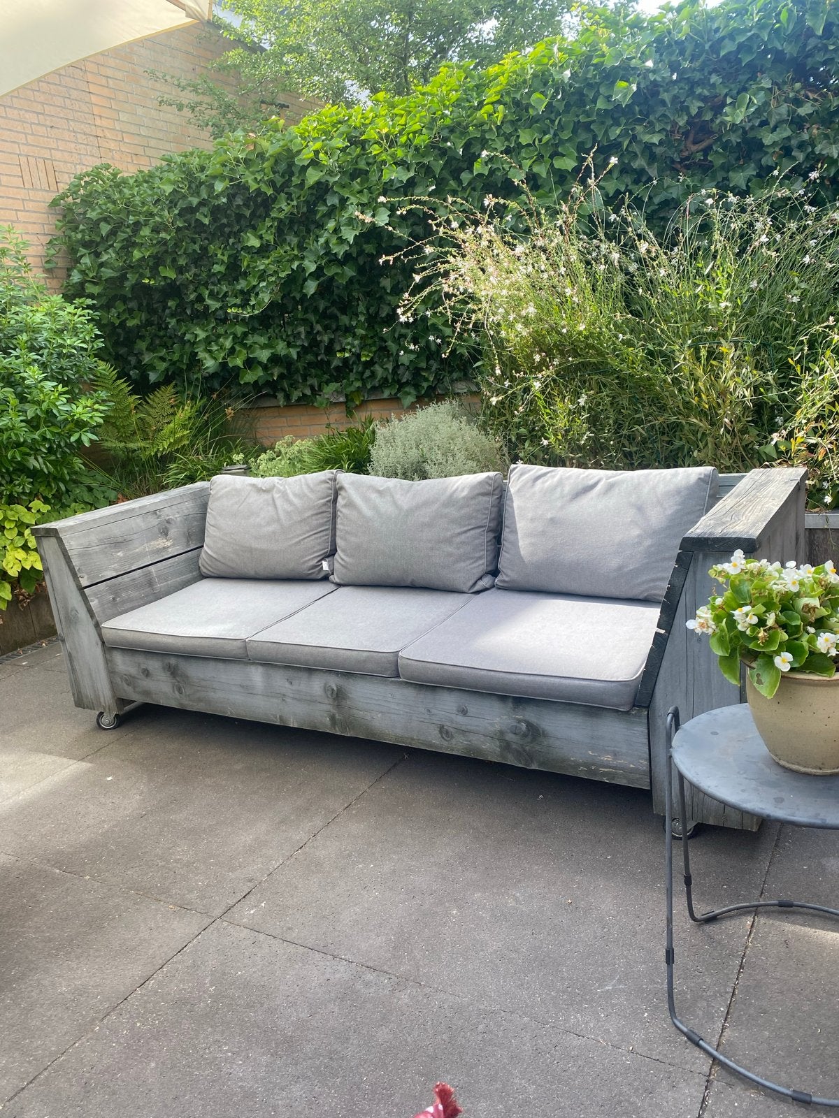 Robuuste steigerhouten tuinbank met zitkussens, Tuin en Terras, Tuinbanken, Ophalen, Gebruikt, Hout