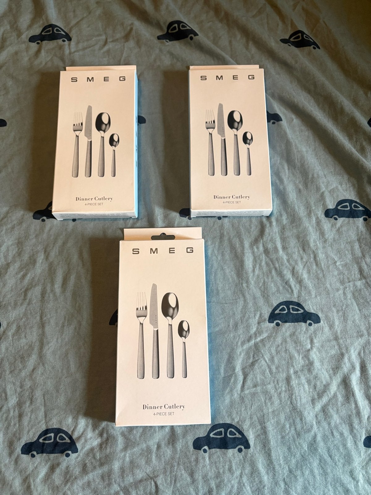 Nieuwe Smeg Besteksets - 3x 4-delige set, Bestekset, Overige typen, Nieuw, Ophalen of Verzenden