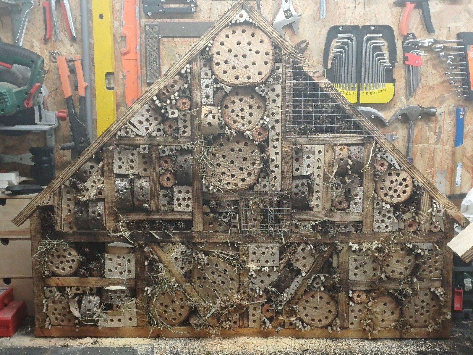Handgemaakt insectenhotel - Opbrengst voor KWF!, Tuin en Terras, Ophalen, Nieuw