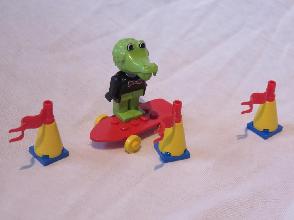 Lego fabuland, set 3721 clive crocodile op skateboard, Gebruikt, Overige thema's, Lego, Ophalen of Verzenden
