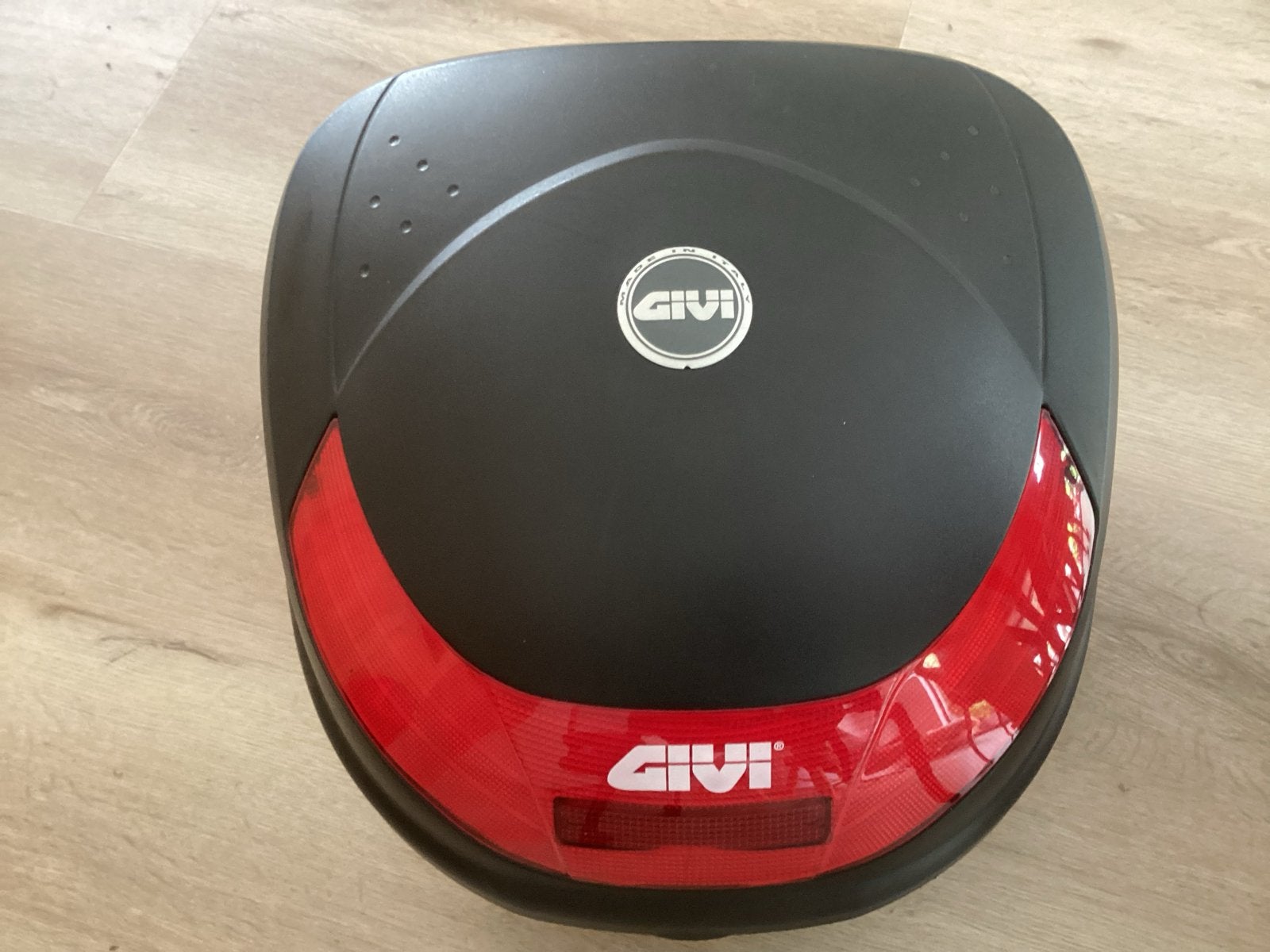 Givi E30N Monolock Topkoffer let op slotmechanisme ontbreekt, Ophalen of Verzenden, Gebruikt