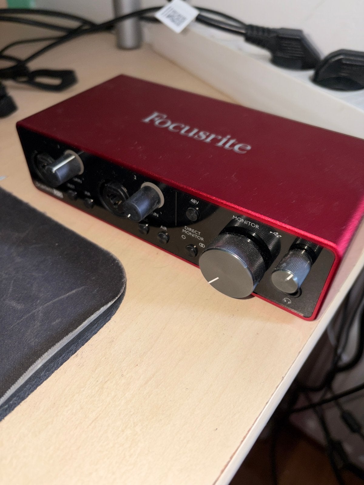 Focusrite scarlett 2i2, Computers en Software, Geluidskaarten, Ophalen, Zo goed als nieuw