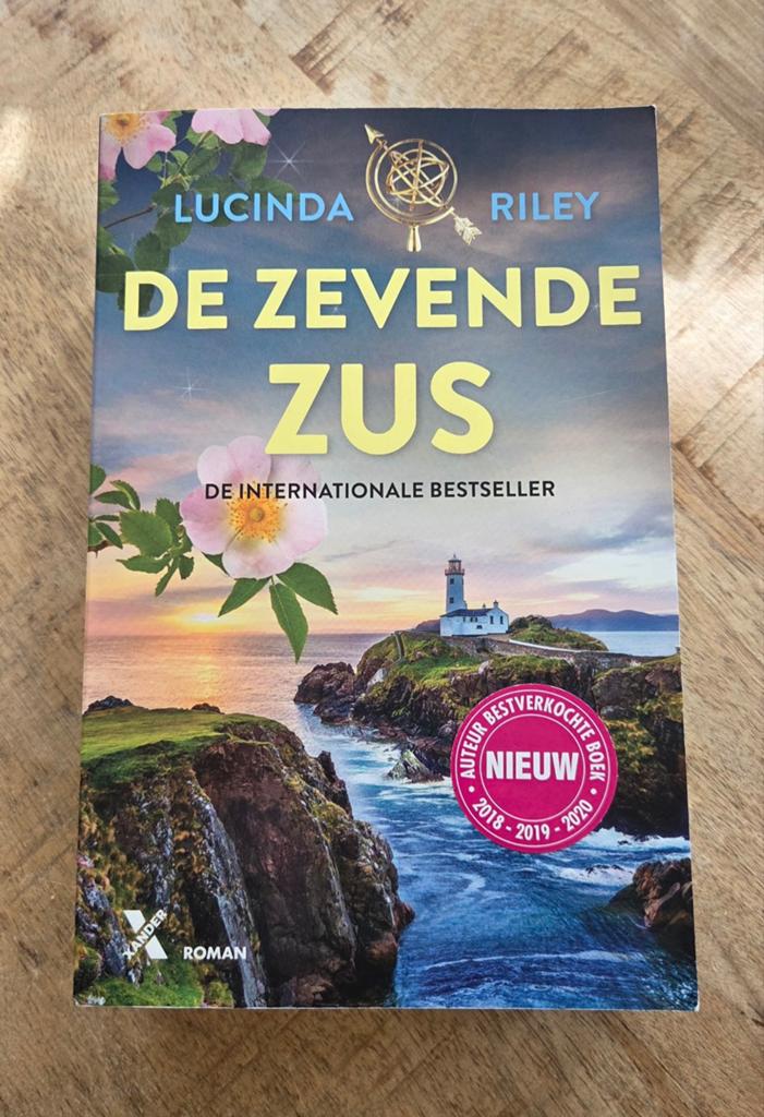 Lucinda Riley - De zevende zus, Boeken, Ophalen of Verzenden, Zo goed als nieuw, Lucinda Riley