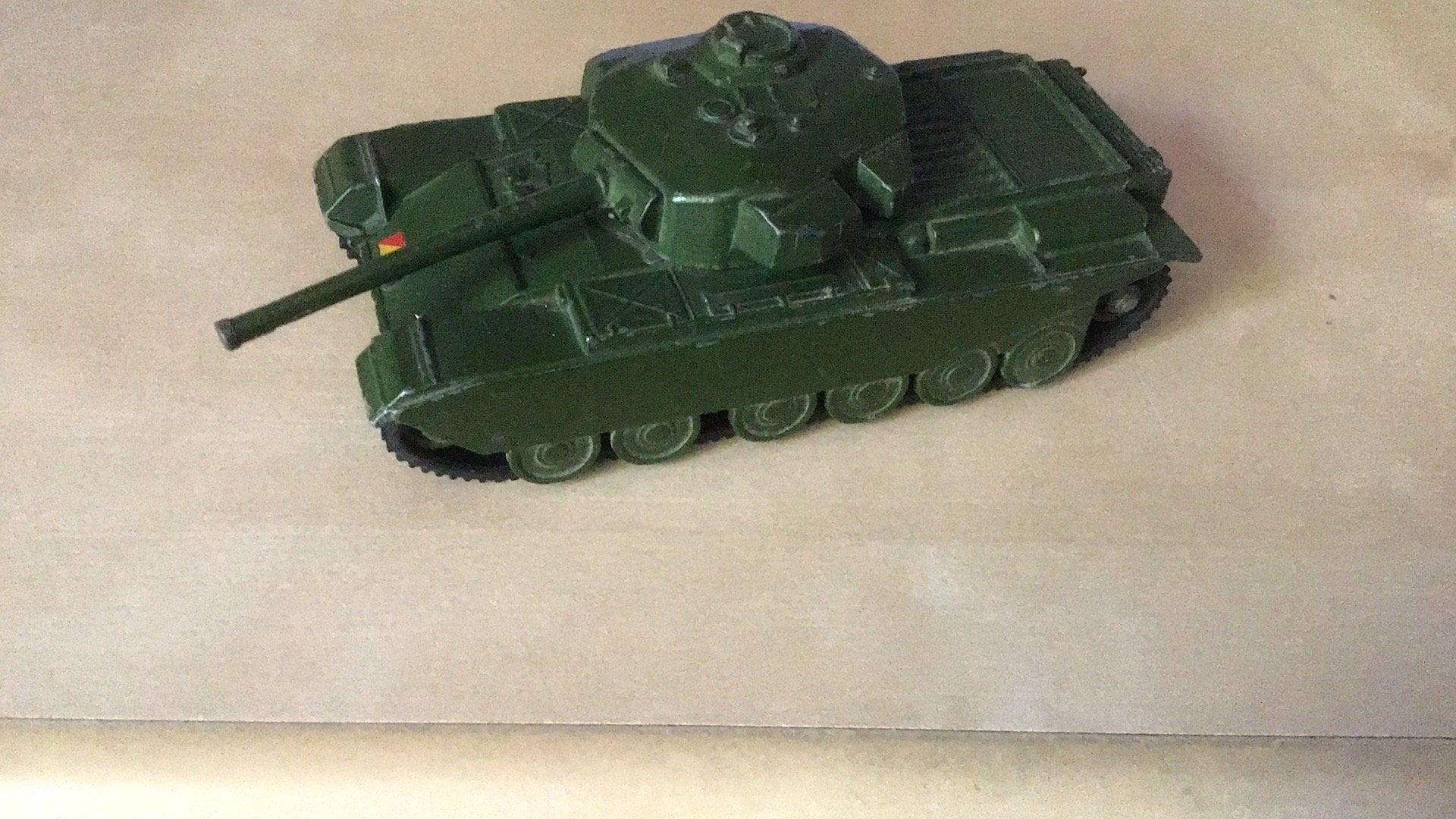 DINKY TOYS CENTURION TANK NETJES, HELDERE LOGO,S RUPSEN 👌👌, Ophalen of Verzenden, Gebruikt, Overige typen, Dinky Toys