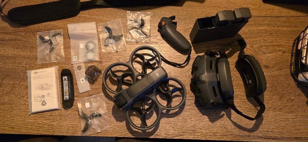 DJI Avata 2 Fly More Combo (3 Accu's) | Goggles 3 | Garantie, 250 tot 900 gram, Extra accu('s), Cameradrone, 5 tot 10 kilometer