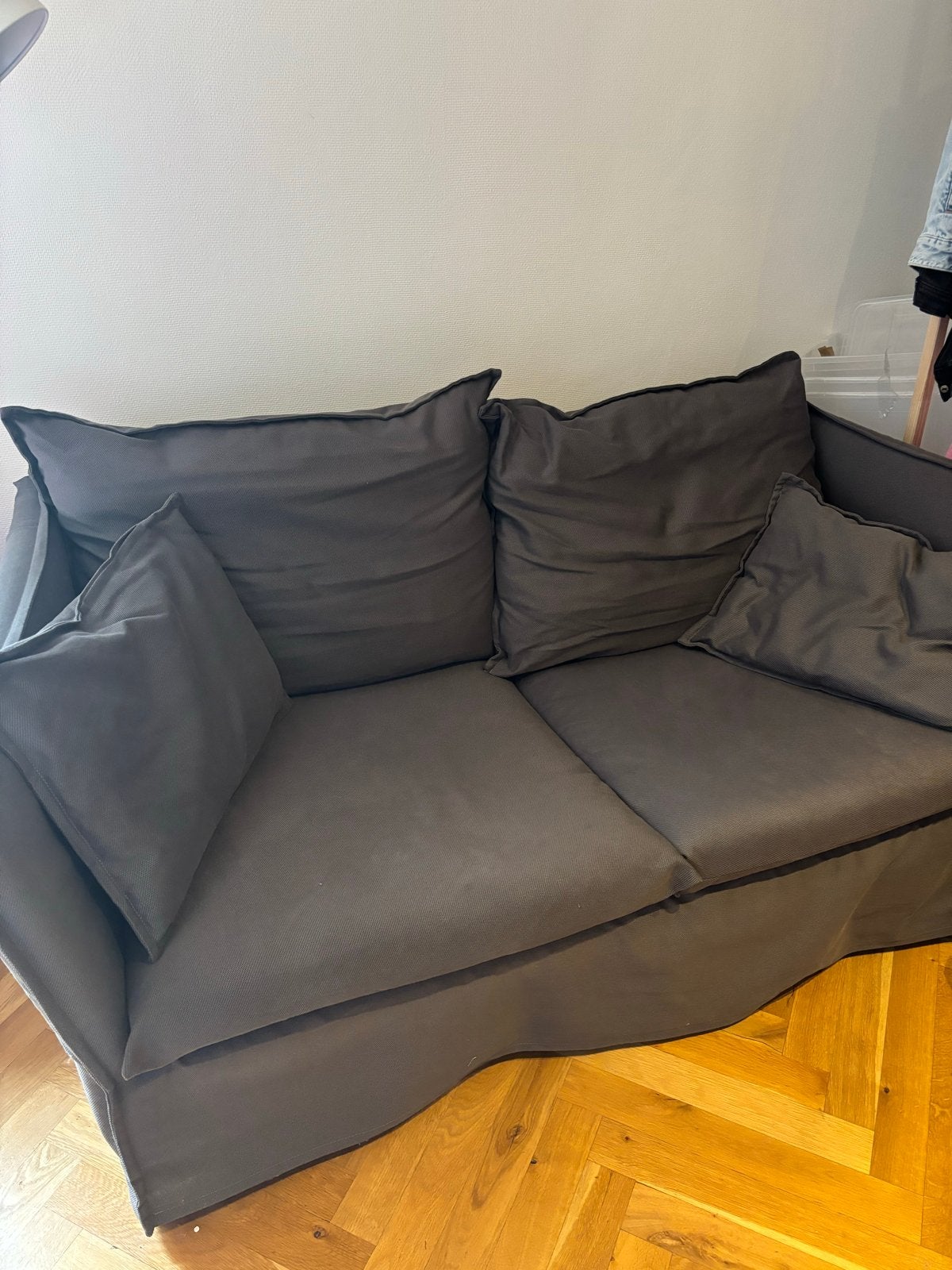 Comfortabele grijze tweezitsbank, Huis en Inrichting, Banken | Bankstellen, Ophalen, Gebruikt, 150 tot 200 cm, Tweepersoons