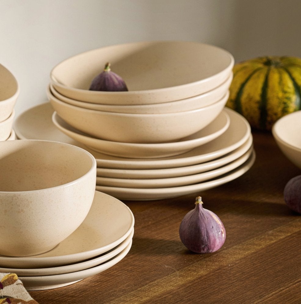 by fonQ Pebbled Serviesset 24-delig Beige | Van €129, nu, Byfonq, Byfonq, Nieuw, Ophalen of Verzenden