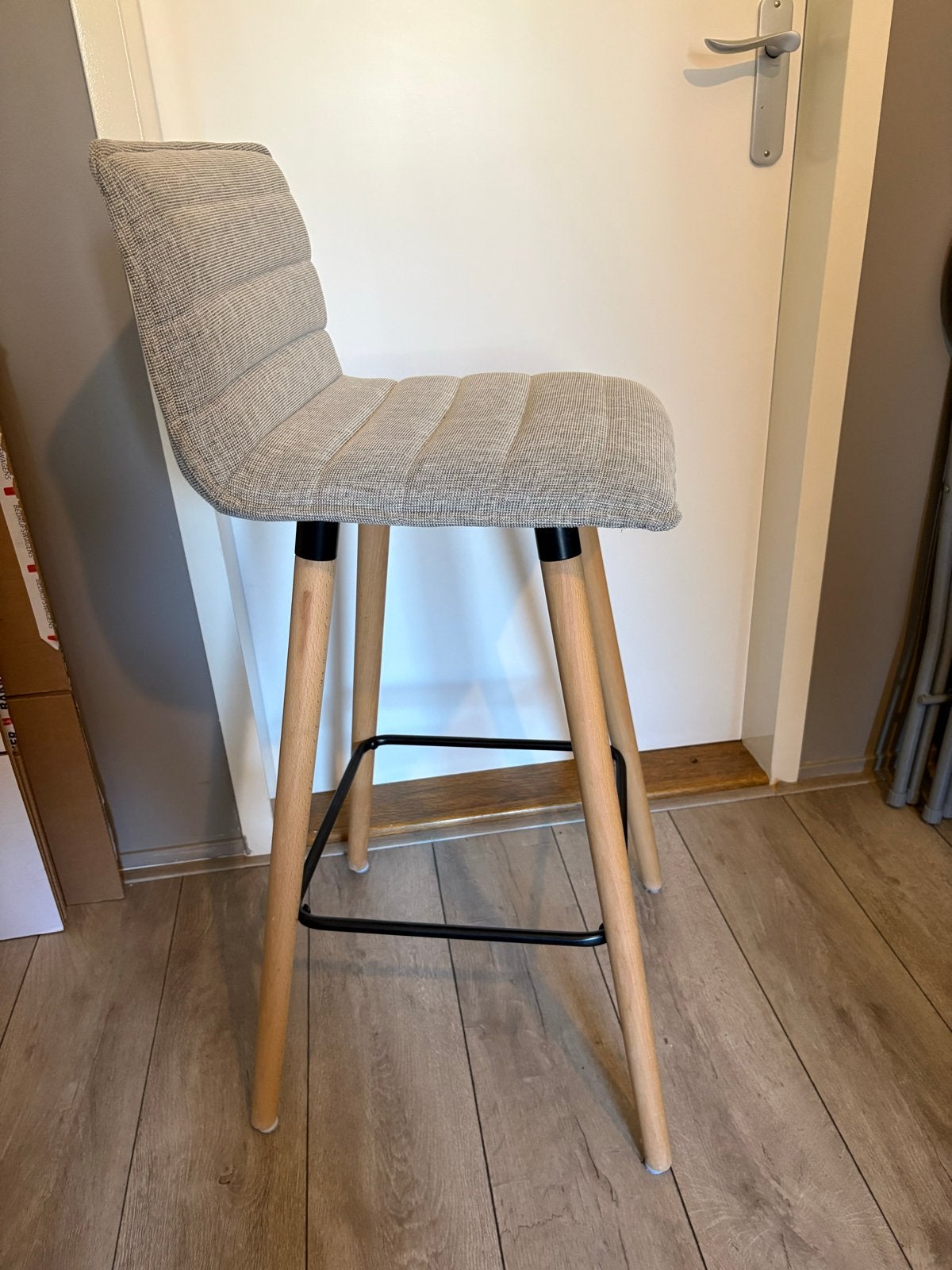 2 Barkrukken met comfortabele zitting, zithoogte 75 cm, Huis en Inrichting, Ophalen, Gebruikt, Met voetsteun, 60 tot 90 cm