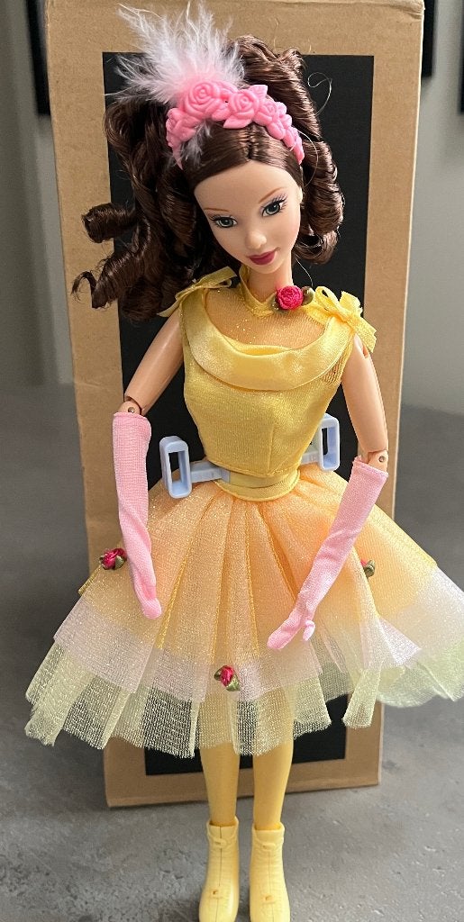 Barbie Belle Schoonheid en het Beest Schaatsen, Ophalen of Verzenden, Zo goed als nieuw, Barbie
