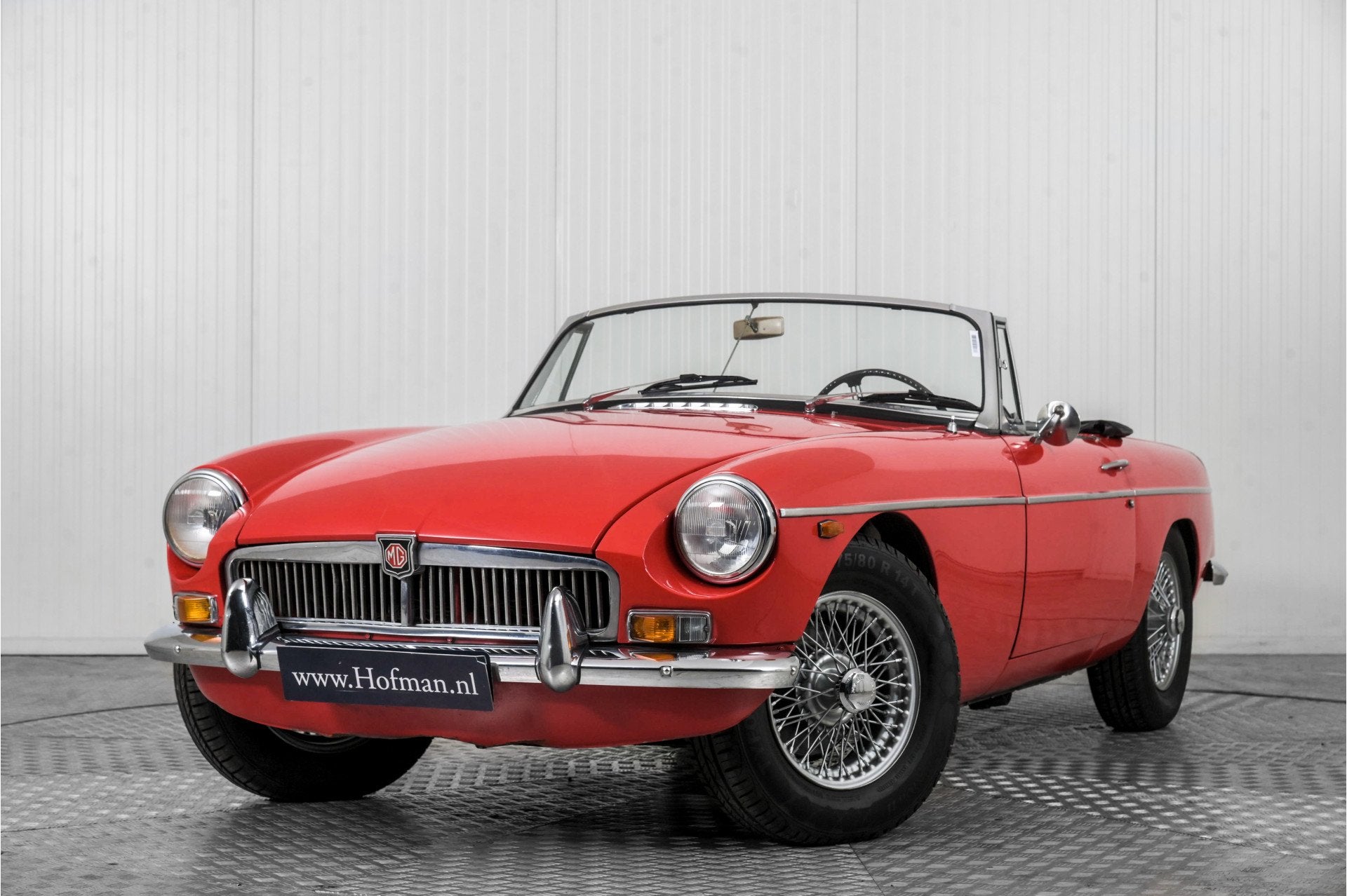 MG B . (bj 1965), Auto's, MG, B, Gebruikt, 4 cilinders, 952 kg