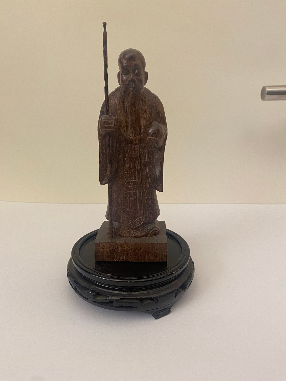 Houten Beeld van Oude Chinese Man met Baard en Stok, Antiek en Kunst, Ophalen of Verzenden, Handgemaakt, 20 - 50 cm, Beeld