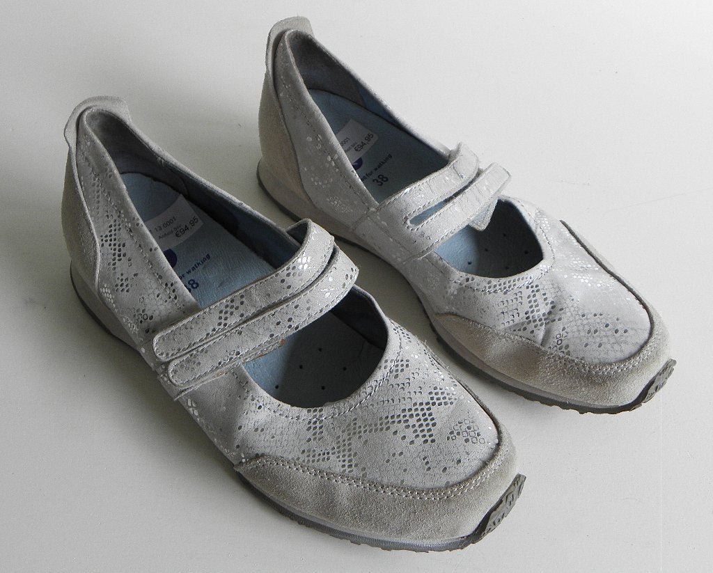 Wolky zomerinstapper maat 38 met zilver pikkels, Kleding | Dames, Schoenen, Wolky, Overige kleuren, Instappers, Ophalen of Verzenden
