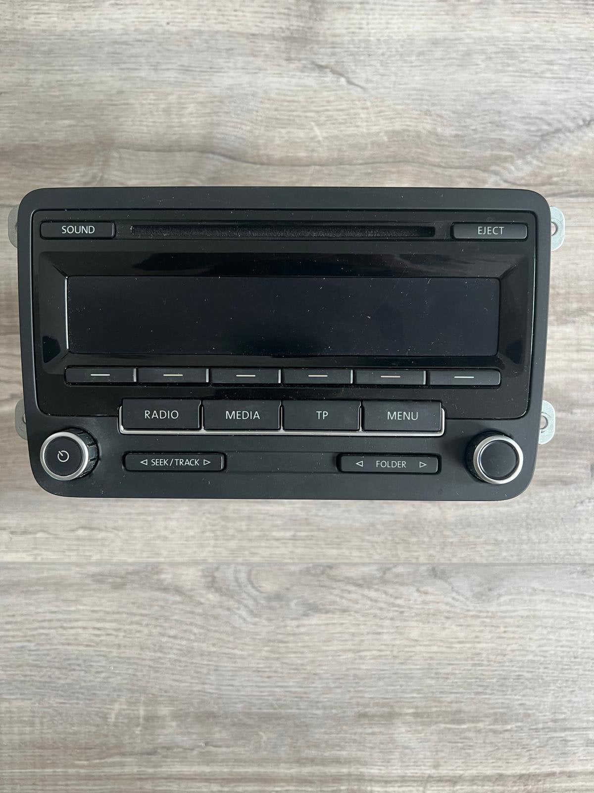 Autoradio/cd speler van een VW Polo 2012, Ophalen, Gebruikt