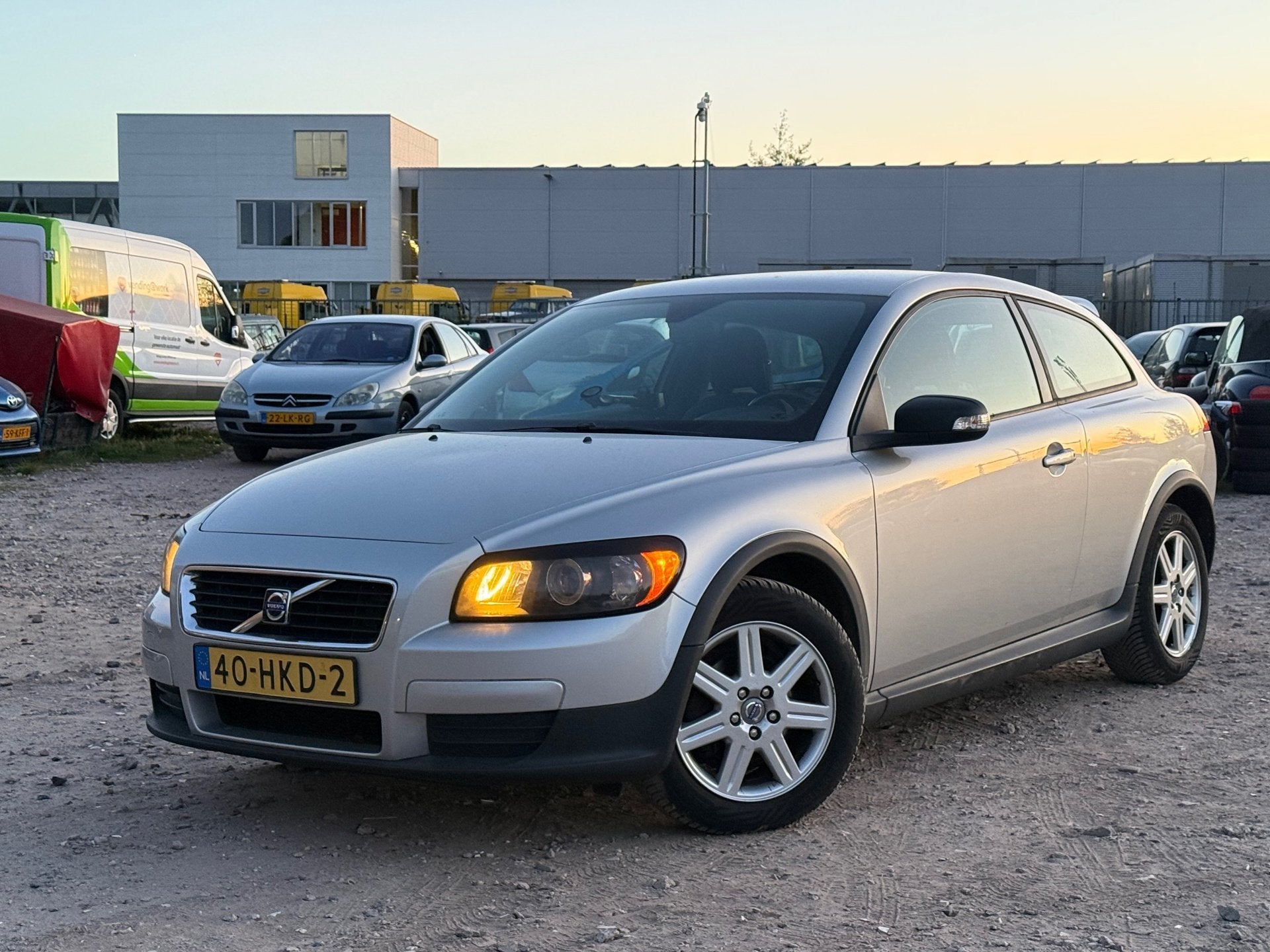 Volvo C30 1.6 Advantage/VOLLEDIG ONDERHOUD/ VELGEN, Auto's, Voorwielaandrijving, 1596 cc, 101 pk, Gebruikt