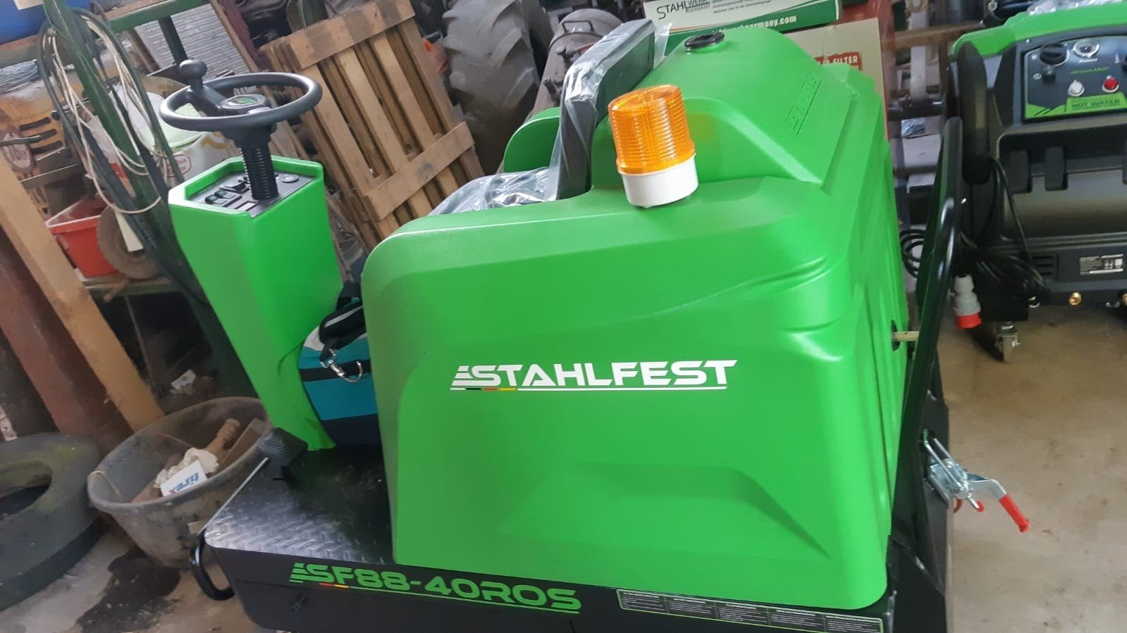 Stahlfest veegmachine, Tuin en Terras, Veegmachines, Ophalen, Nieuw