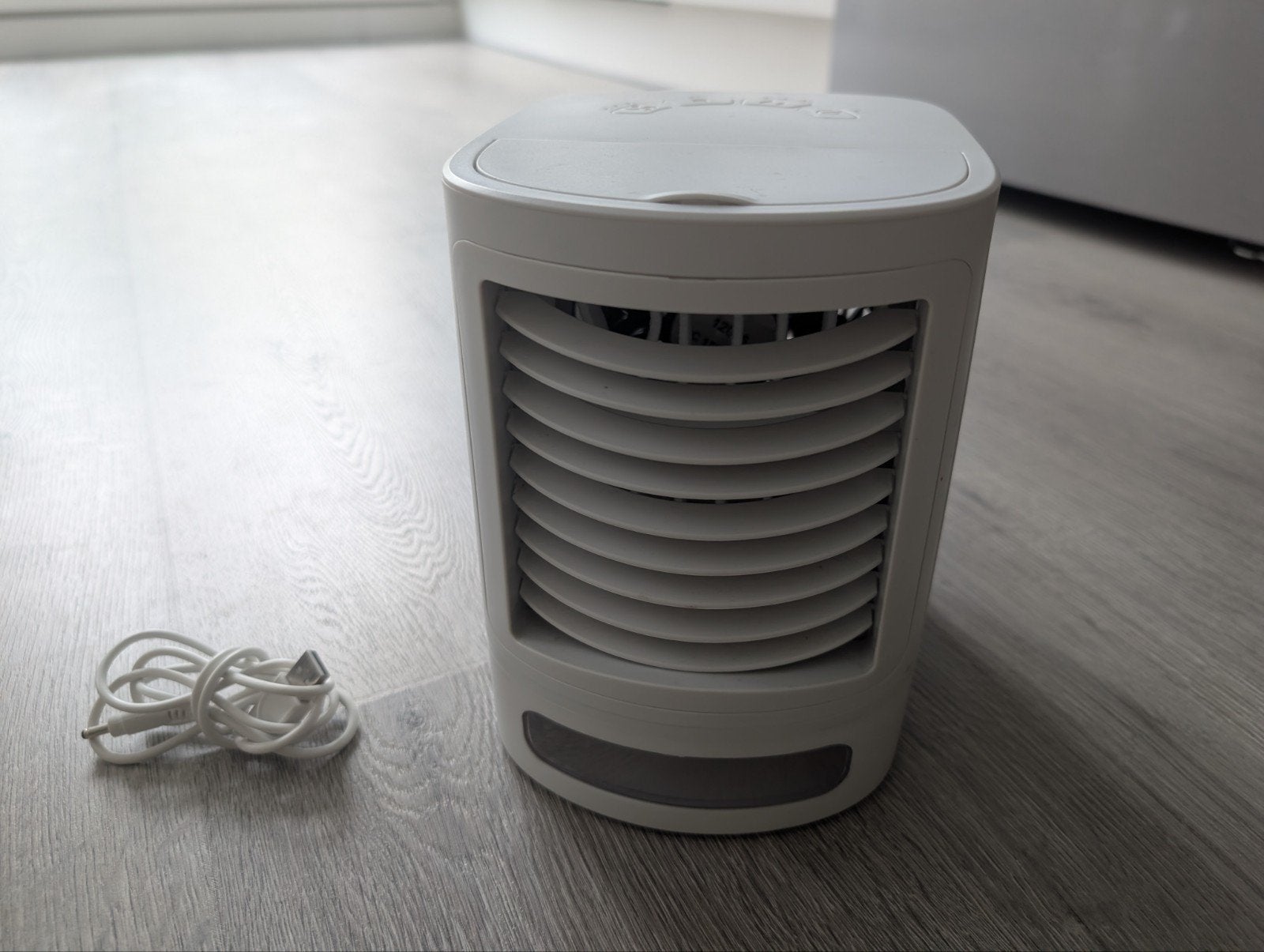 Portable air cooler, Ophalen, Tafel- of Grondventilator, 3 snelheden of meer, Zo goed als nieuw