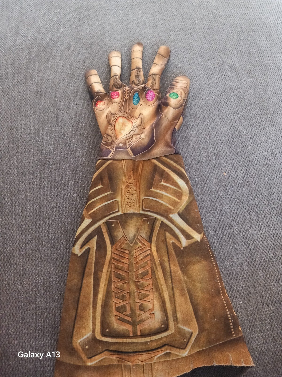Infinity Gauntlet Thanos Handschoen Cosplay Accessoire, Ophalen of Verzenden, Gebruikt