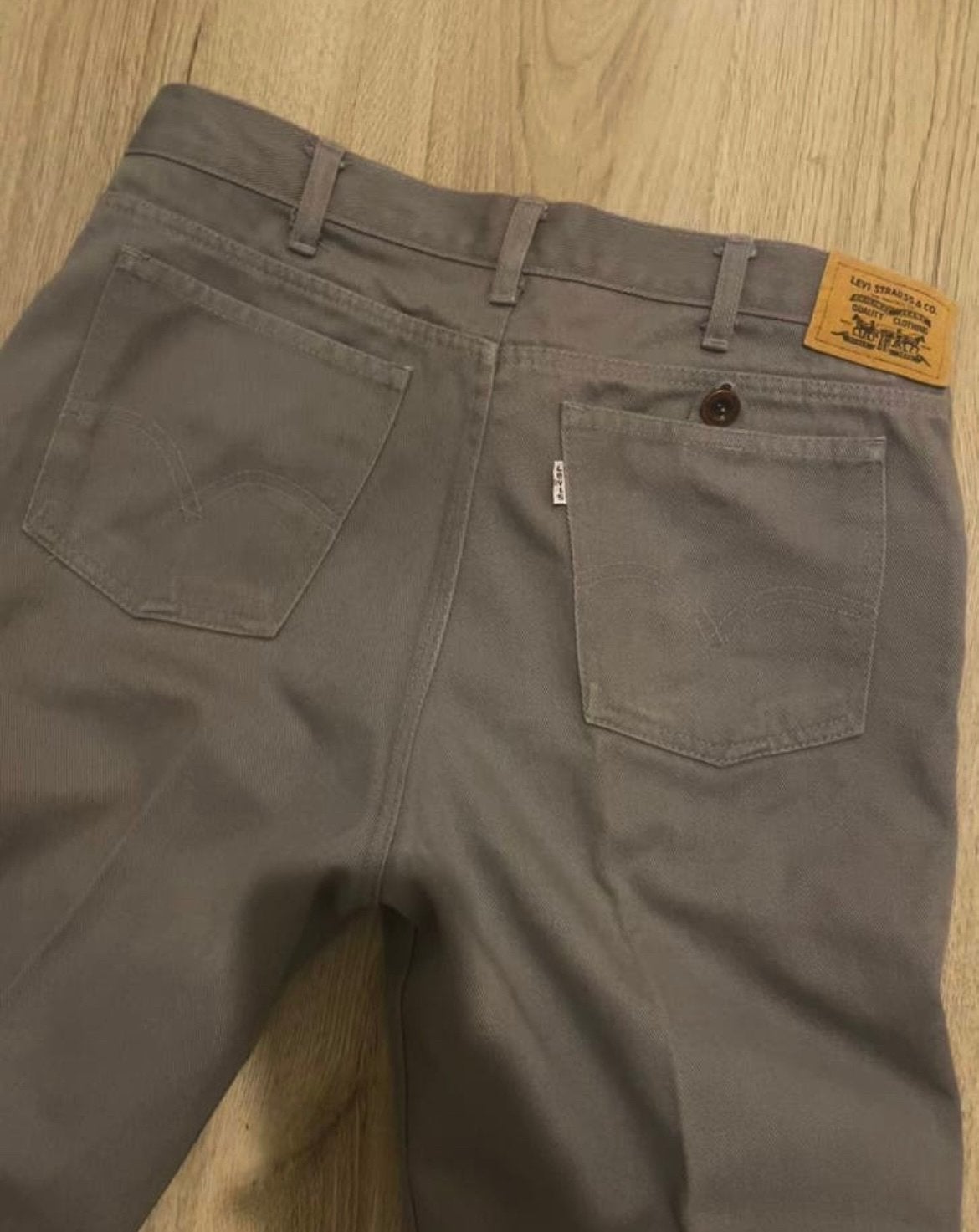 Levi's, Ophalen of Verzenden, Zo goed als nieuw, Grijs, W33 - W34 (confectie 48/50)