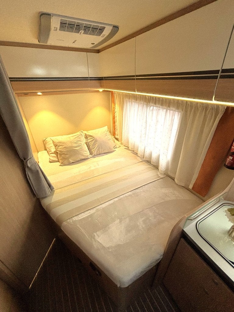 Carado Capron Liberté VIP 690 VIP FRANSBED+HEFBED DAKAIRCO, Overige brandstoffen, 6 tot 7 meter, Bedrijf, 6 tot 7 meter